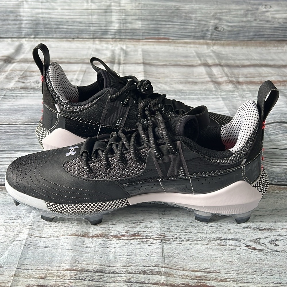 Under Armour Men’s Harper 7 Elite Low MCS
Baseball, 3025585-001, Black Size 10.5